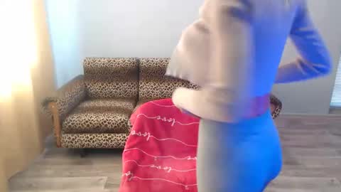 Snapshot of sexybeatriice chatting on 10/28/25, 07:23 sexybeatriice online show from 10/28/25, 07:23