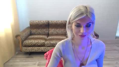 Snapshot of sexybeatriice chatting on 11/01/25, 07:21 sexybeatriice online show from 11/01/25, 07:21