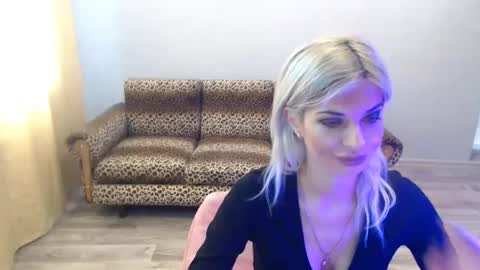 Snapshot of sexybeatriice chatting on 11/06/25, 07:31 sexybeatriice online show from 11/06/25, 07:31