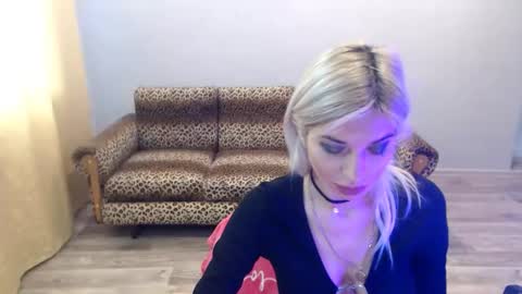 sexybeatriice online show from 11/18/25, 07:24