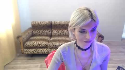 Snapshot of sexybeatriice chatting on 11/26/25, 07:31 sexybeatriice online show from 11/26/25, 07:31