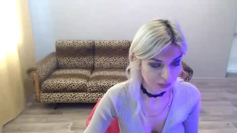 Snapshot of sexybeatriice chatting on 12/03/25, 07:16 sexybeatriice online show from 12/03/25, 07:16