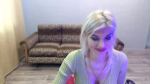 sexybeatriice online show from 12/23/25, 07:17