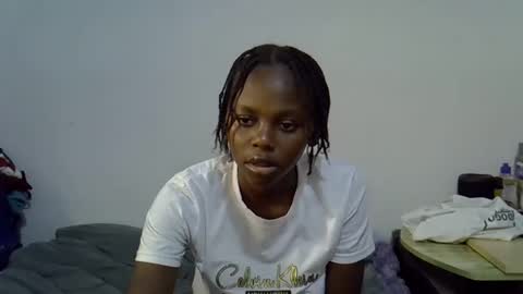 sexybeiby1 online show from 03/17/26, 12:52