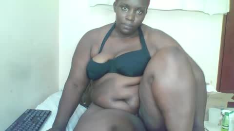 Snapshot of sexyblackberry7 chatting on 05/28/26, 07:11 MAUREEN online show from 05/28/26, 07:11