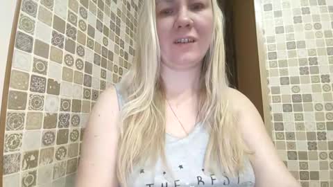 Lana online show from 01/01/25, 06:58