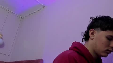 Snapshot of sexyboy_vc chatting on 09/19/25, 11:55 owen sky online show from 09/19/25, 11:55