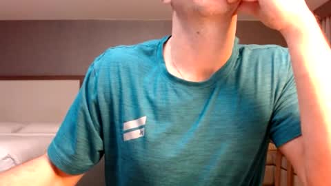 Snapshot of sexybull77 chatting on 03/06/25, 04:08 sexybull77 online show from 03/06/25, 04:08