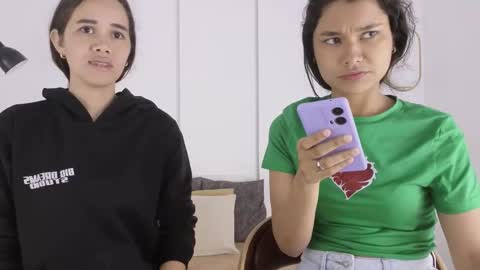 Snapshot of sexychanell_18 chatting on 01/08/26, 01:24 chanell and yina online show from 01/08/26, 01:24