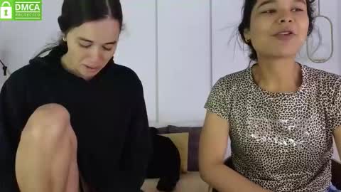 Snapshot of sexychanell_18 chatting on 02/06/26, 01:25 chanell and yina online show from 02/06/26, 01:25