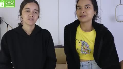 Snapshot of sexychanell_18 chatting on 02/08/26, 01:25 chanell and yina online show from 02/08/26, 01:25