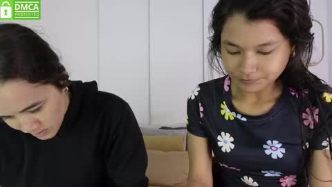 Snapshot of sexychanell_18 chatting on 02/28/26, 01:23 chanell and yina online show from 02/28/26, 01:23