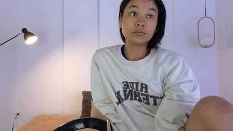 chanell and yina online show from 04/15/26, 01:18