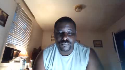 Snapshot of sexychocolate5436543 chatting on 02/26/25, 11:15 sexychocolate online show from 02/26/25, 11:15