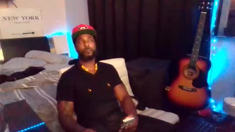 sexychocolatedick40 online show from 12/04/25, 08:34