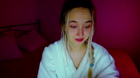 Sophia online show from 02/22/25, 09:34