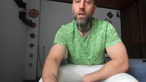 Antonioylola online show from 01/04/25, 06:19