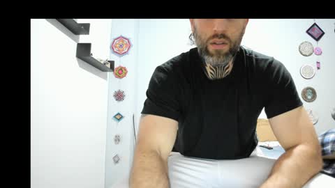 Antonioylola online show from 01/05/25, 11:01