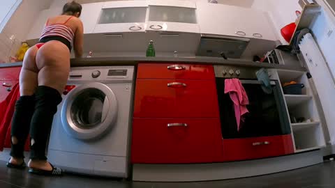 XDA   online show from 03/25/26, 12:00