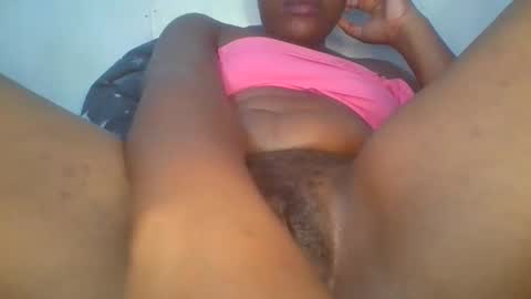 Snapshot of sexydee101436 chatting on 02/13/26, 01:01 sexydee101436 online show from 02/13/26, 01:01