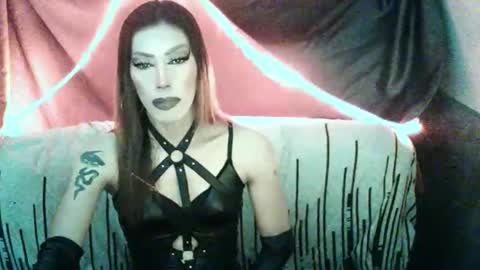 Devine online show from 04/21/26, 01:42