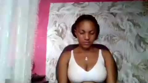 Snapshot of sexydoll32 chatting on 07/06/26, 10:56 sexydoll32 online show from 07/06/26, 10:56