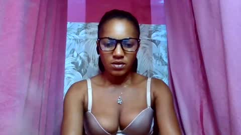 Snapshot of sexydoll32 chatting on 07/24/26, 11:25 sexydoll32 online show from 07/24/26, 11:25