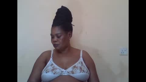 Snapshot of sexydove2 chatting on 03/01/25, 12:34 EMILY online show from 03/01/25, 12:34