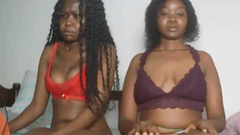 Snapshot of sexyebony283378 chatting on 06/30/26, 03:51 sexyebony283378 online show from 06/30/26, 03:51