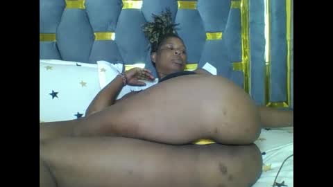 Snapshot of sexyebonygal chatting on 12/04/25, 03:27 QUINTER online show from 12/04/25, 03:27