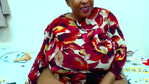 sexyebonylove89 online show from 12/06/24, 08:40