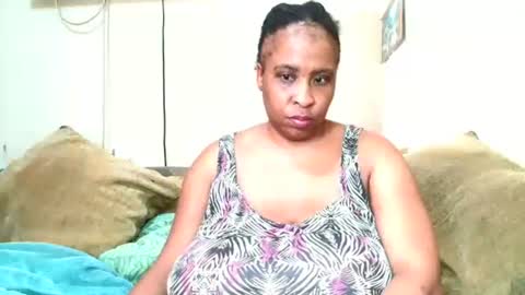 sexyebonylove89 online show from 05/05/26, 07:38
