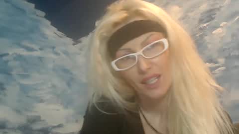 Snapshot of sexyeni chatting on 12/11/24, 03:02 ENI pvt moan your name WHEN I M NOT online you tell me in SNAPCHAT deal yes add me... FREE TWITTER magiconline101...... online show from 12/11/24, 03:02