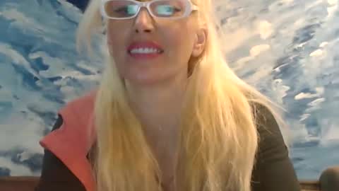 Snapshot of sexyeni chatting on 12/29/24, 10:47 ENI pvt moan your name WHEN I M NOT online you tell me in SNAPCHAT deal yes add me... FREE TWITTER magiconline101...... online show from 12/29/24, 10:47
