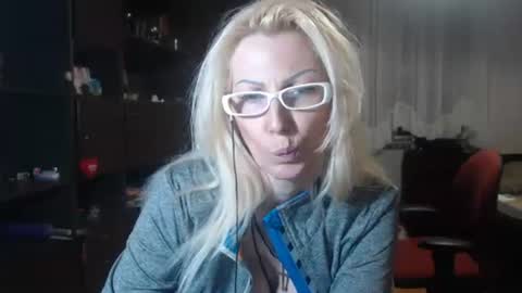 Snapshot of sexyeni chatting on 03/02/25, 12:42 ENI pvt moan your name WHEN I M NOT online you tell me in SNAPCHAT deal yes add me... FREE TWITTER magiconline101...... online show from 03/02/25, 12:42