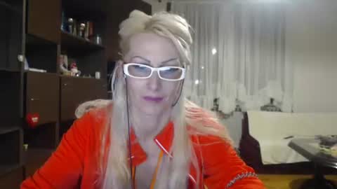 Snapshot of sexyeni chatting on 09/16/25, 09:16 ENI pvt moan your name WHEN I M NOT online you tell me in SNAPCHAT deal yes add me... FREE TWITTER magiconline101...... online show from 09/16/25, 09:16