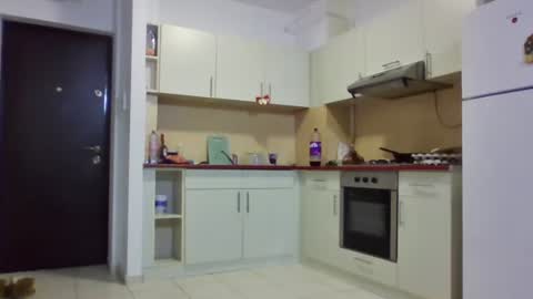 Snapshot of sexygirls9805 chatting on 02/27/25, 05:36 Tiky Flory Lenny online show from 02/27/25, 05:36