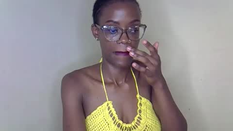 SexyHollyMontana1111 online show from 03/14/26, 07:52