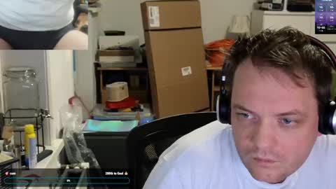 Snapshot of sexyhotboy87 chatting on 12/17/24, 07:07 Henry online show from 12/17/24, 07:07