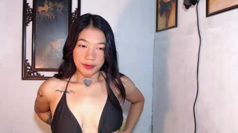 Snapshot of sexyhotjelian chatting on 01/06/25, 11:42 jelian online show from 01/06/25, 11:42