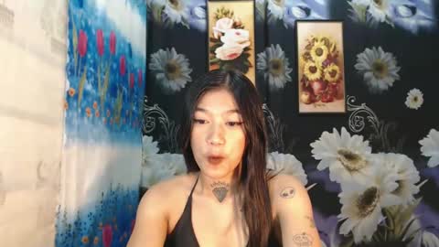 Snapshot of sexyhotjelian chatting on 03/06/25, 09:58 jelian online show from 03/06/25, 09:58