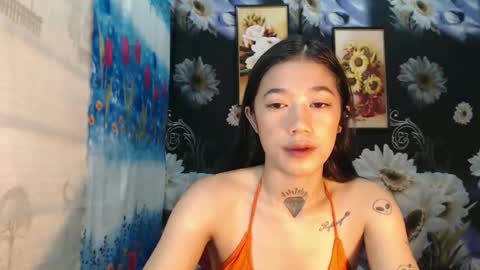 Snapshot of sexyhotjelian chatting on 03/08/25, 06:43 jelian online show from 03/08/25, 06:43