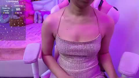 Snapshot of sexyislive chatting on 02/14/25, 12:14 sexyislive online show from 02/14/25, 12:14