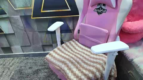 Snapshot of sexyislive chatting on 10/26/25, 01:22 sexyislive online show from 10/26/25, 01:22