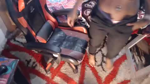 sexyjustin202 online show from 02/12/25, 11:09