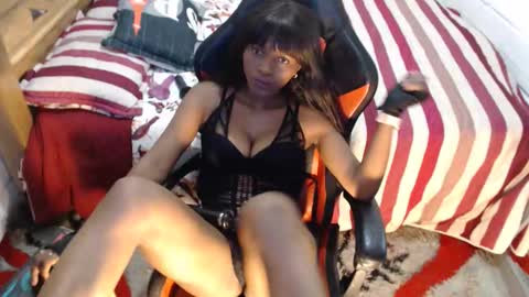 sexyjustin202 online show from 10/21/25, 10:21