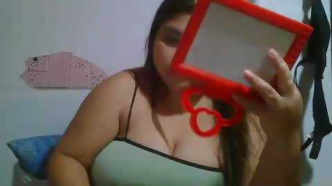 Snapshot of sexykittymom chatting on 02/01/25, 06:00 sexykittymom online show from 02/01/25, 06:00