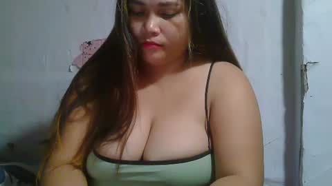 Snapshot of sexykittymom chatting on 03/02/25, 05:47 sexykittymom online show from 03/02/25, 05:47