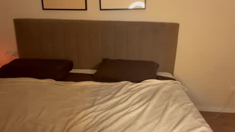 Snapshot of sexylabubu chatting on 11/28/25, 08:44 arya online show from 11/28/25, 08:44