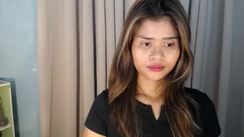 Snapshot of sexylady_pinayx chatting on 11/22/25, 04:33 Call me Bea online show from 11/22/25, 04:33